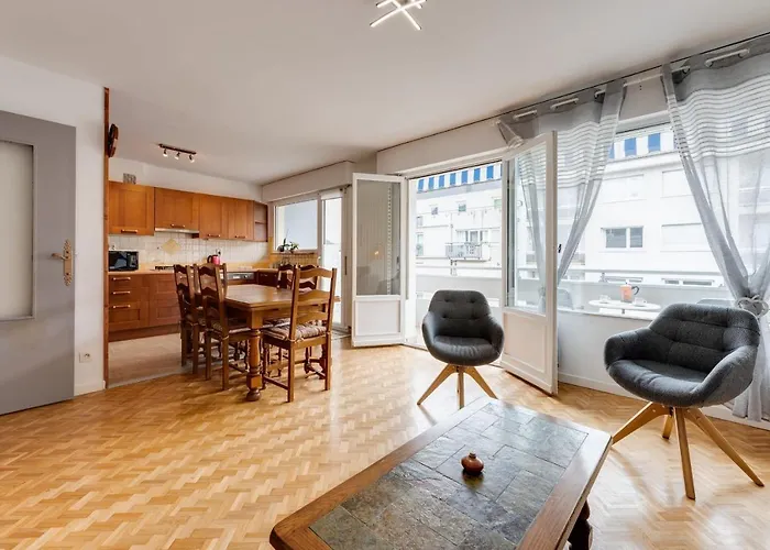 Le Carnot 84 - Beautiful T3 In The City Centre And Close To The Lake